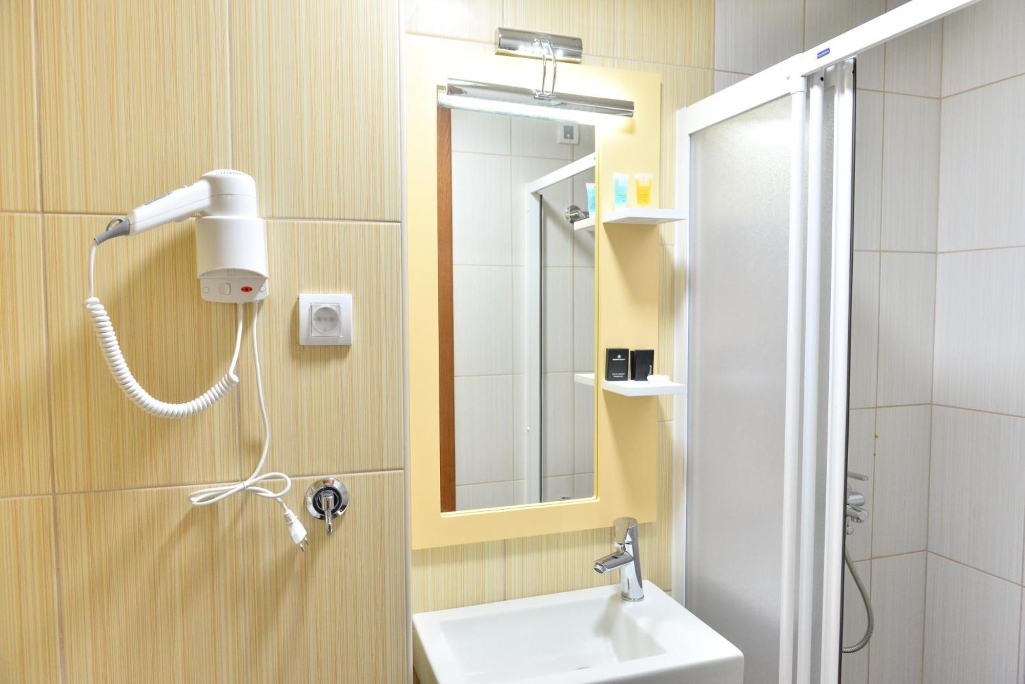 Hotel Ana Lux Spa Pirot Extérieur photo