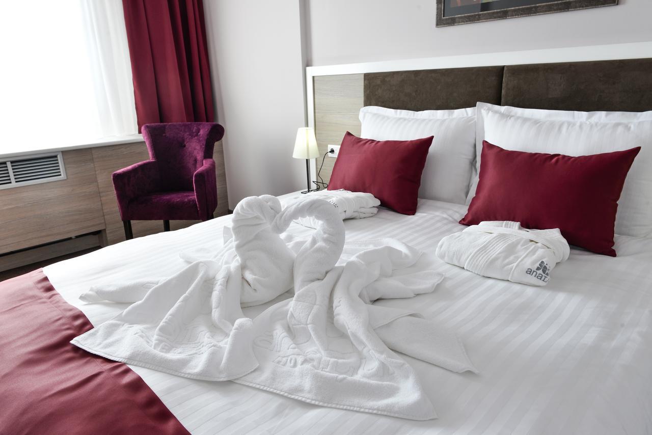 Hotel Ana Lux Spa Pirot Extérieur photo