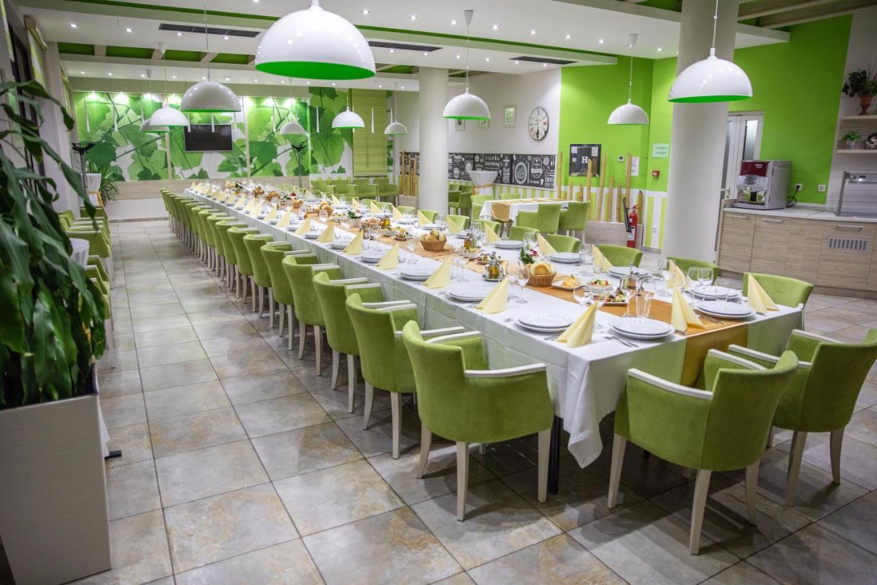 Hotel Ana Lux Spa Pirot Extérieur photo